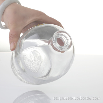 Botella de vidrio sin plomo vacía